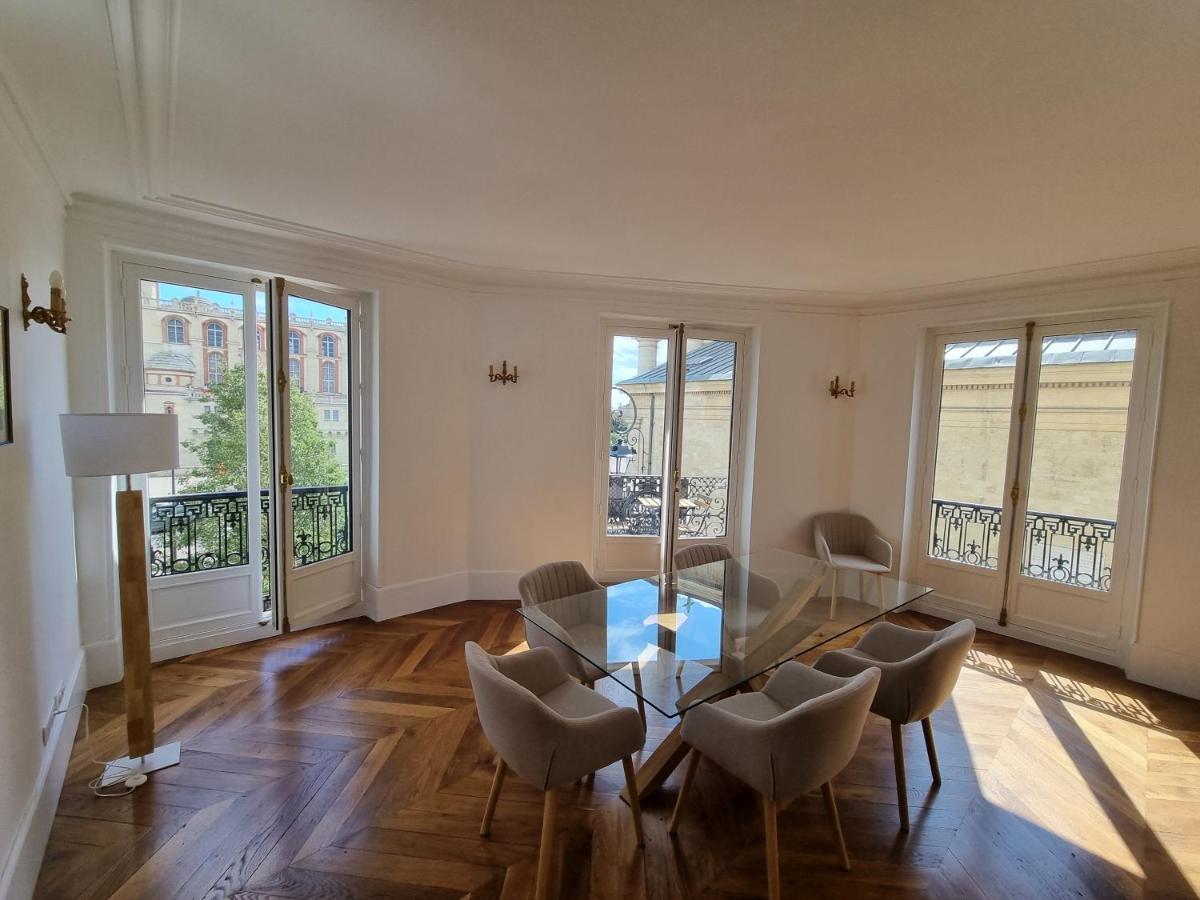 Face Chateau St Germain En Laye, Appartement 4 A 6 Personnes, 23 Min De Paris Champs-Elysees Saint-Germain-en-Laye Eksteriør billede