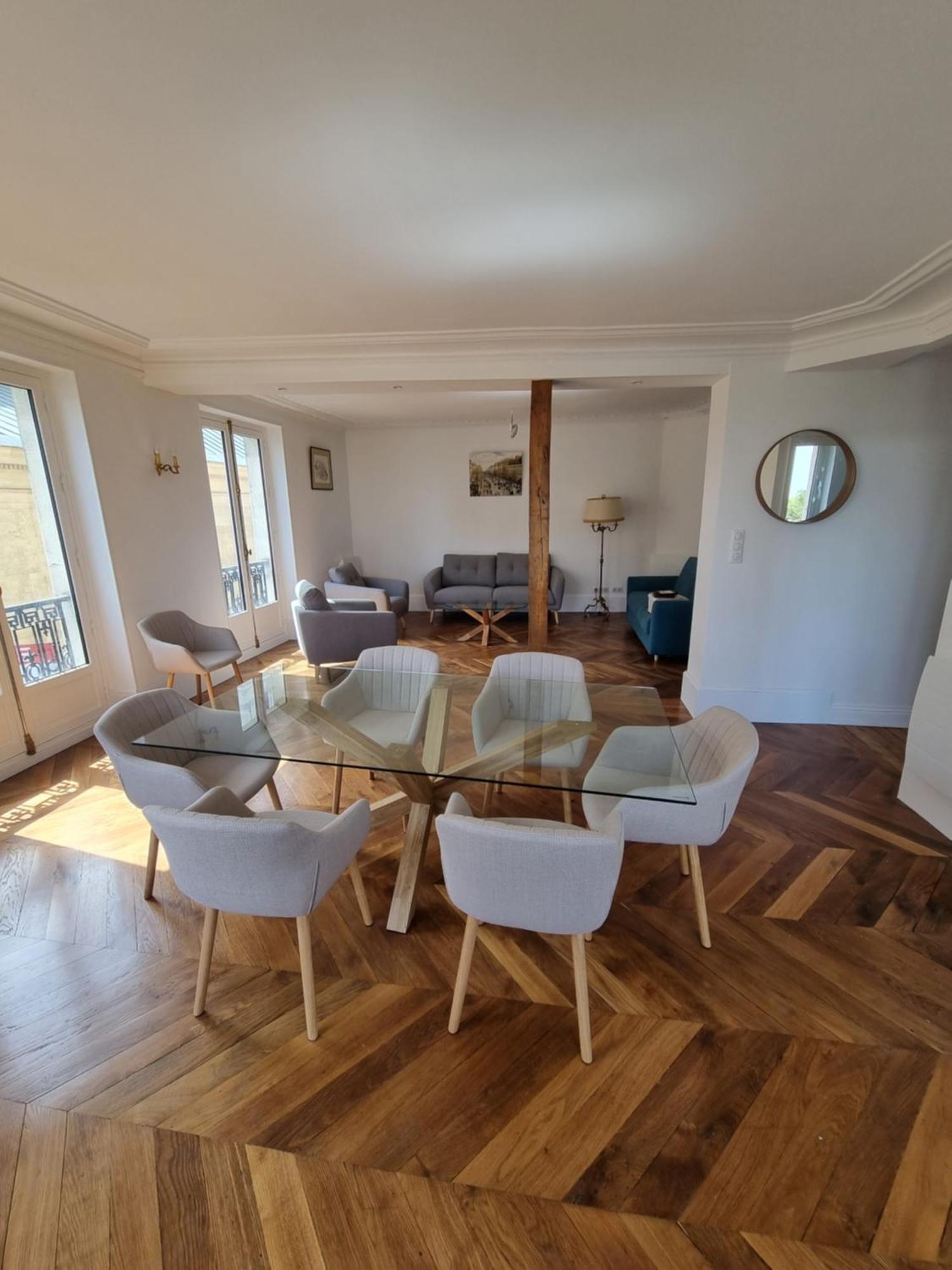 Face Chateau St Germain En Laye, Appartement 4 A 6 Personnes, 23 Min De Paris Champs-Elysees Saint-Germain-en-Laye Eksteriør billede