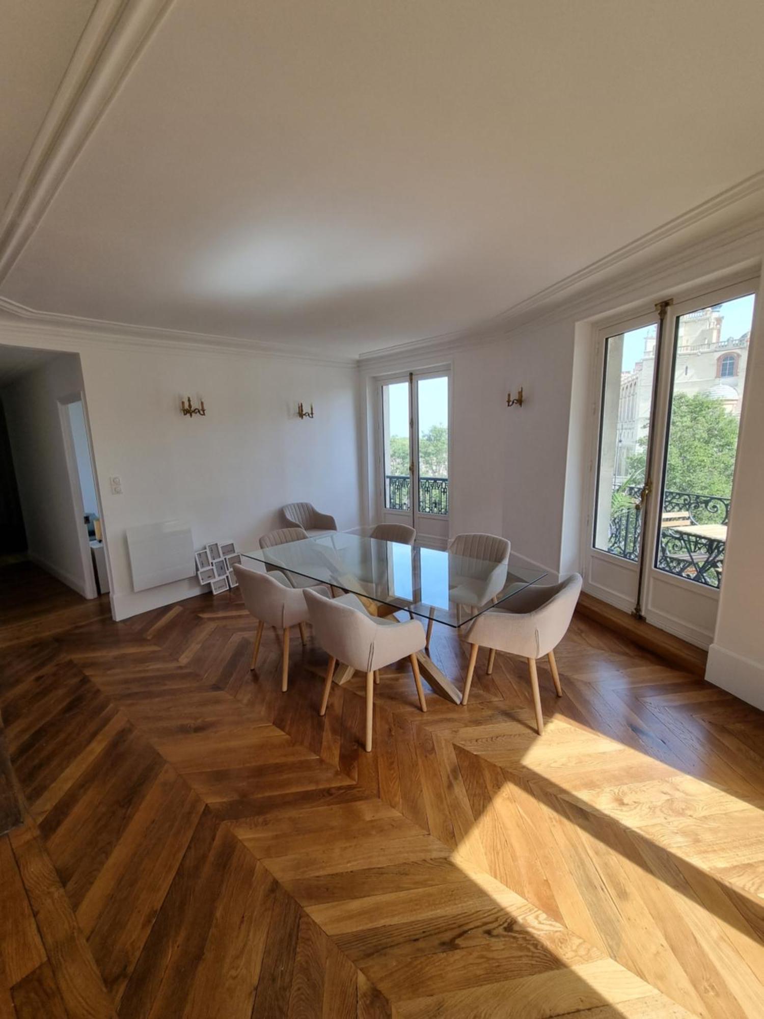 Face Chateau St Germain En Laye, Appartement 4 A 6 Personnes, 23 Min De Paris Champs-Elysees Saint-Germain-en-Laye Eksteriør billede