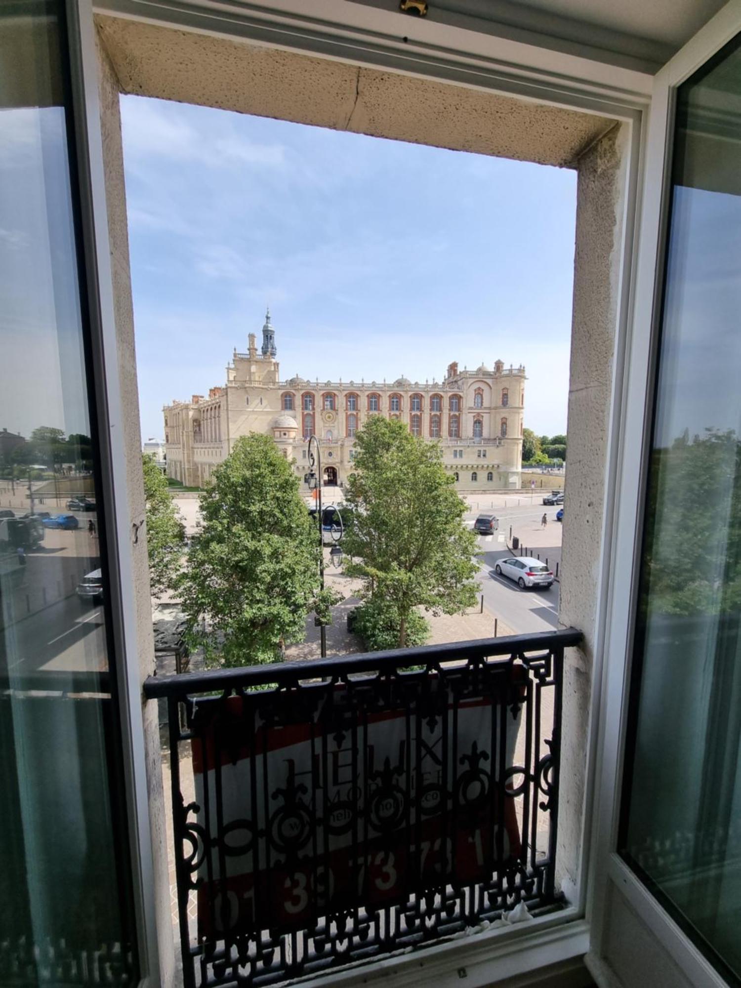 Face Chateau St Germain En Laye, Appartement 4 A 6 Personnes, 23 Min De Paris Champs-Elysees Saint-Germain-en-Laye Eksteriør billede